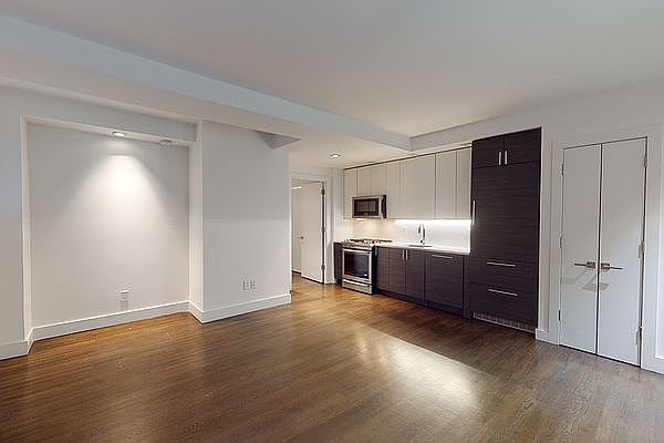 1st image of 666 W End Ave #3AB