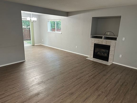 3rd image of 19361 Silverfox Pkwy