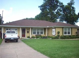 5510 Garfield Ave, Groves, TX 77619