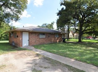 604 N Main St APT 2, Nolanville, TX 76559