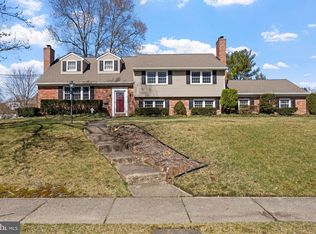 181 Ramblewood Rd, Moorestown, NJ 08057