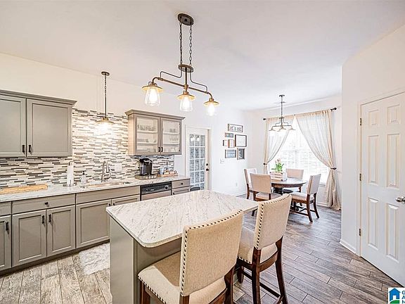 3rd image of 6232 Peregrine Cir