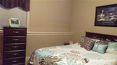 2nd image of 1036 SW Argyl Cir