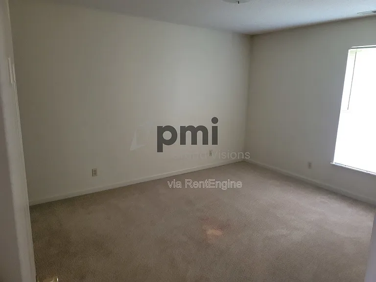 1306 Arthur Ave #8 — Photo 12