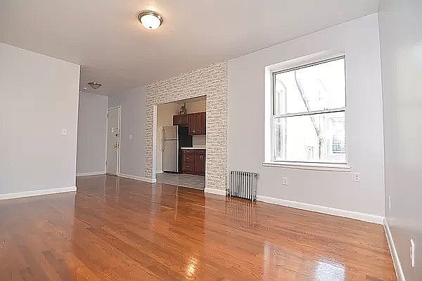 2nd image of 74 Ellwood St #5F