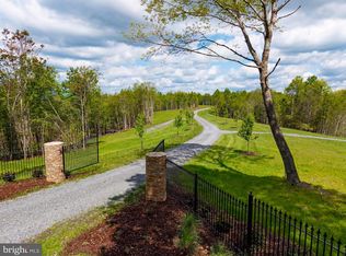9 Gauley Ridge Rd, Mount Nebo, WV 26679