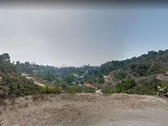 5th image of 2745 Hargrave Dr