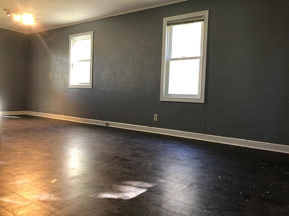 2nd image of 5020 N 6th St #5020