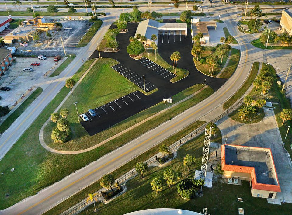 1st image of 320 W Cocoa Beach Cswy
