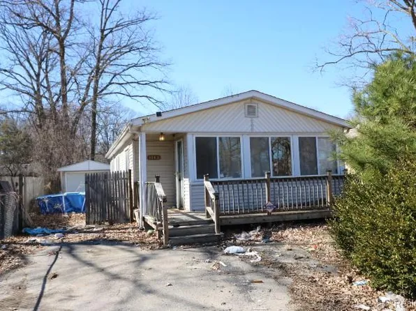 3143 Maywood Dr, Flint, MI 48504