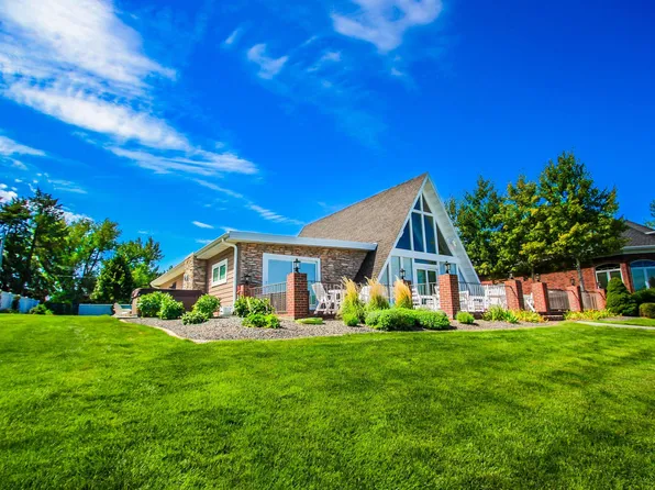 415 S Maloney Dr, North Platte, NE 69101