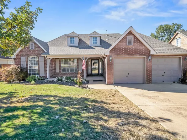 3608 S Christine Ln, Sand Springs, OK 74063