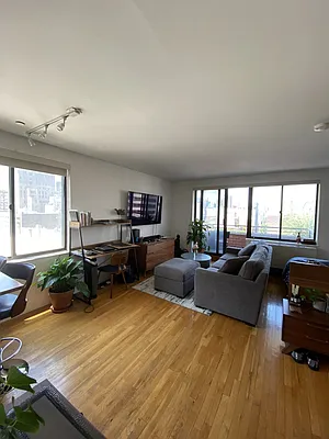 Rented by Corcoran | media 11