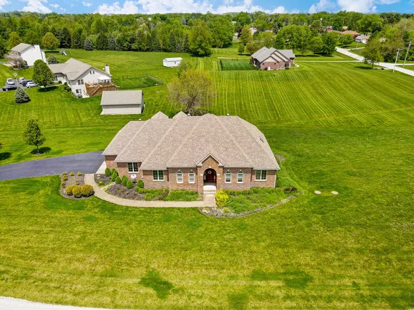 3998 Windy Ridge Dr, Springfield, OH 45502