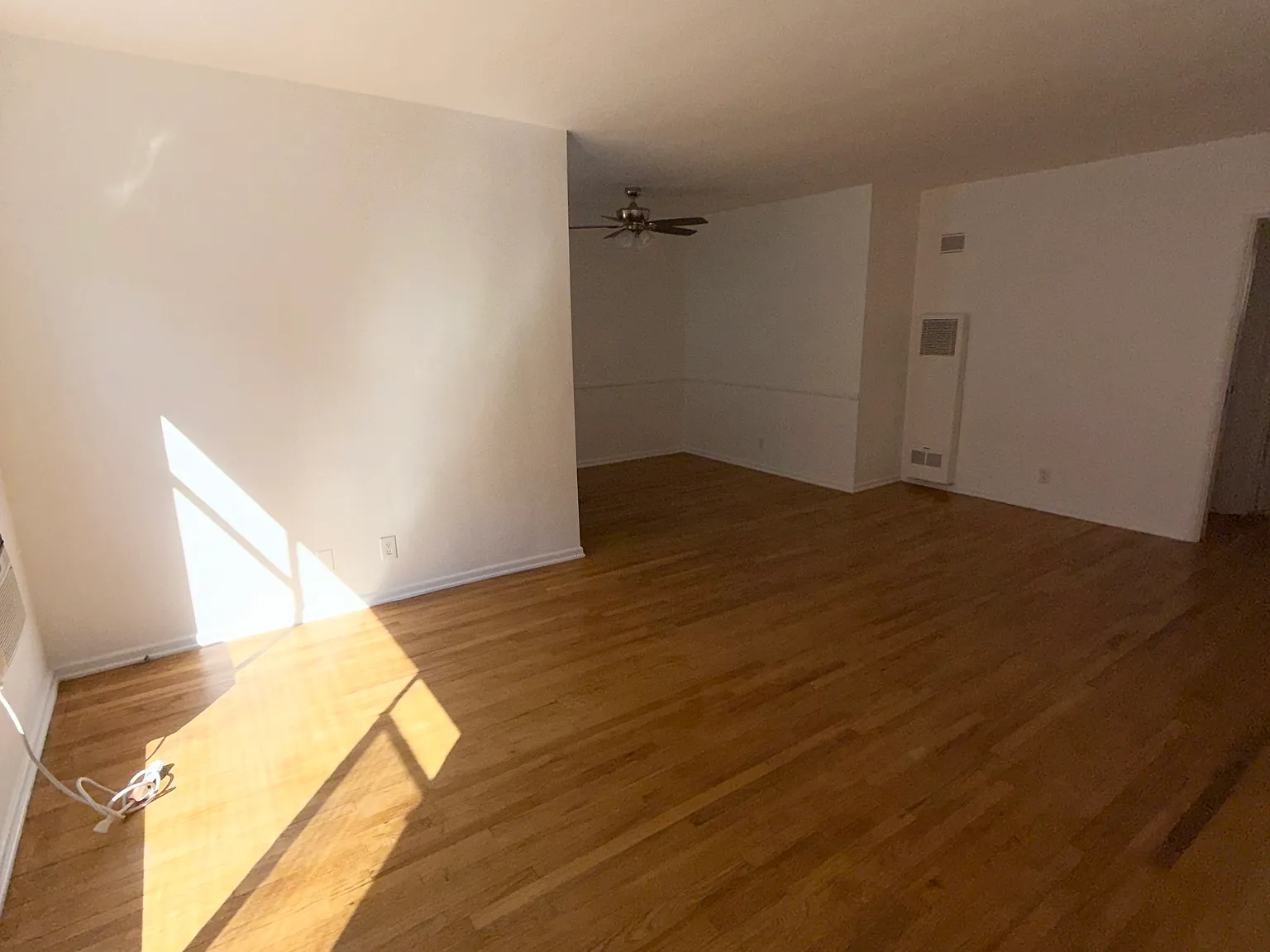 1 bed, 650 sqft, $2,100 — Photo 2