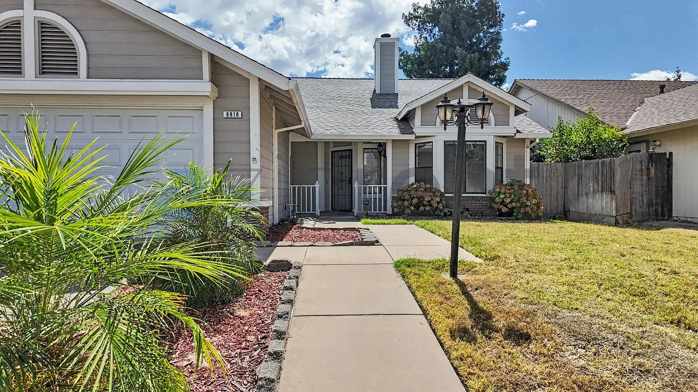 3 bed, 1616 sqft, $3,200 — Photo 4