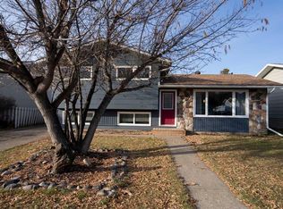 8126 E 95th St, Peace River, AB T8S1E9