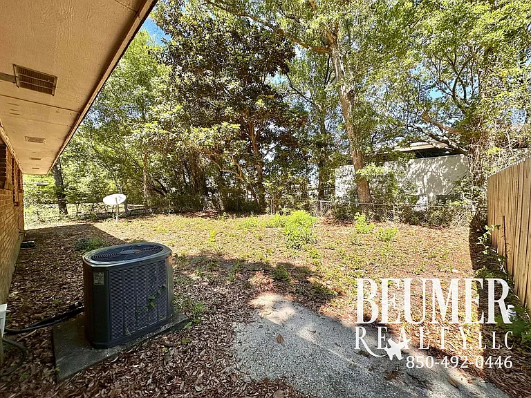 5078 Leeward Dr — Photo 26