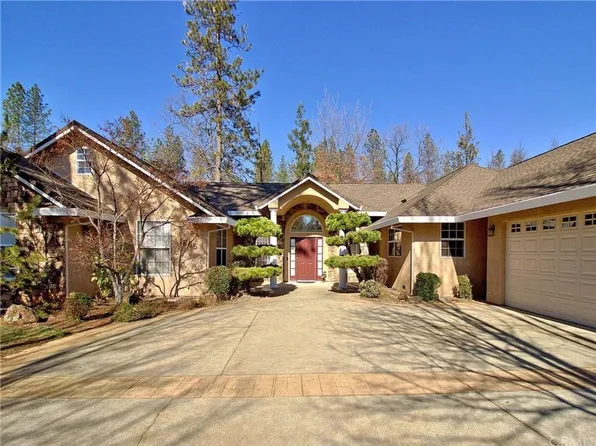 1865 Vineyard Dr, Paradise, CA 95969