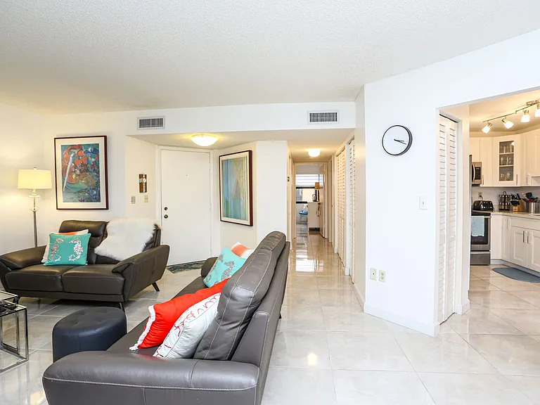 1522 Mainsail Dr #2 — Photo 37