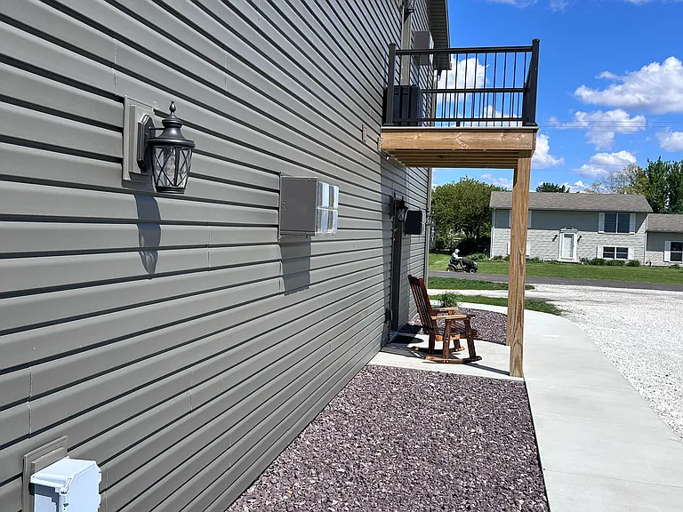 170 E Clay St #5 — Photo 5