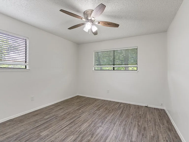 11411 Walnut Ridge Dr — Photo 13