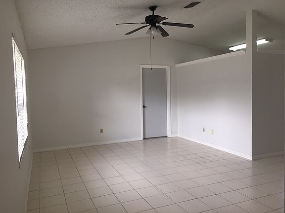 4th image of 5171 SE 135th Pl