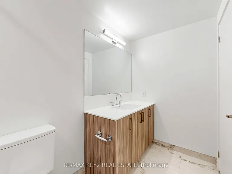 4010 Eglinton Ave W #216 — Photo 16
