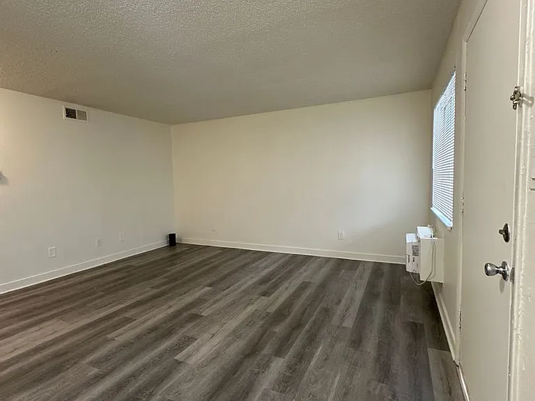 1380 Riverpoint — Photo 13