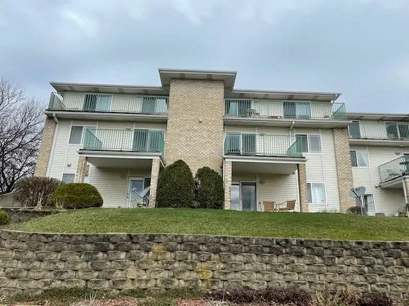 2038 Manico Ct Unit 200, Crest Hill, IL 60403