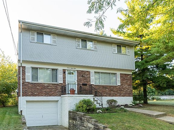 2nd image of 1688 Atson Ln