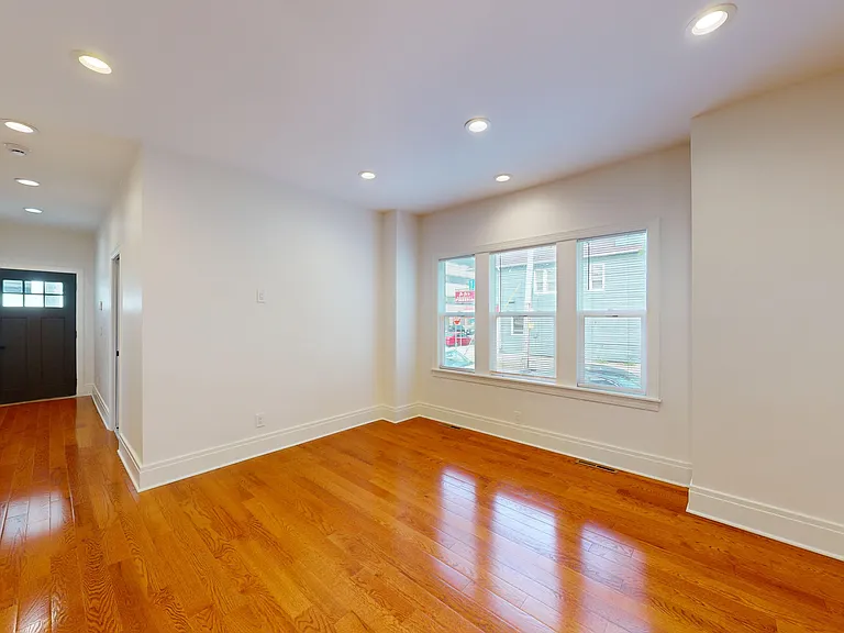 534 Abbott Rd #1 — Photo 7