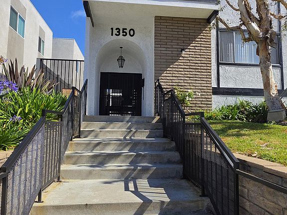 4th image of 1350 W 9th St APT 14