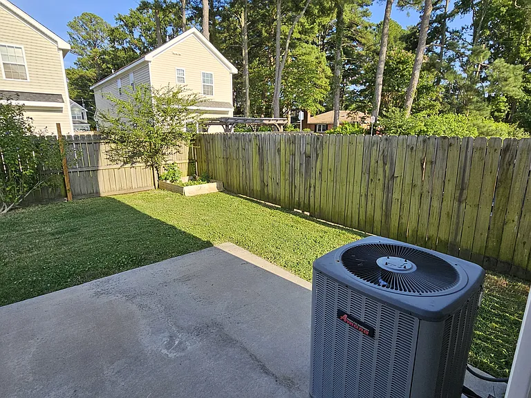 202 Thalia Rd — Photo 8
