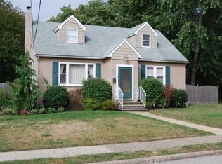 415 Huntington Ave, Glendora, NJ 08029