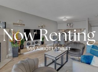 555 Abbott St, Vancouver, BC V6B 6B8