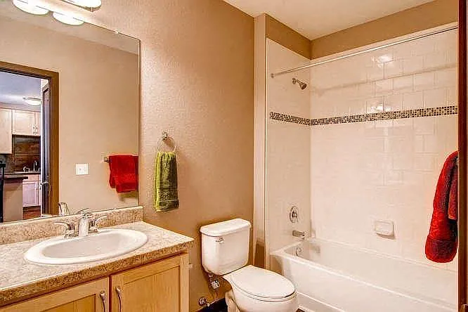 Evans Station Lofts | Denver Apartments