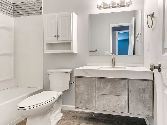 2515 Leeds Ln — Photo 23