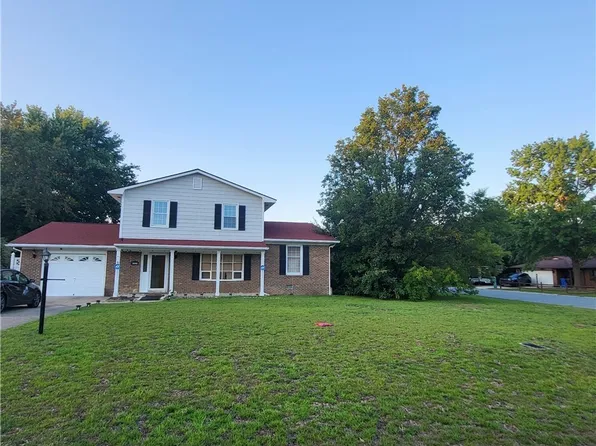 6870 Beaver Stone Rd, Fayetteville, NC 28314