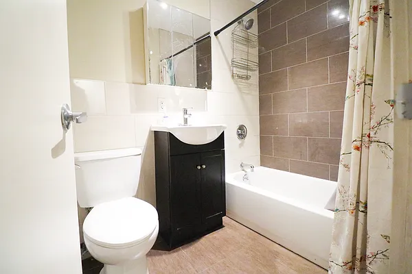 Rented by Lofts and Flats LLC | media 17