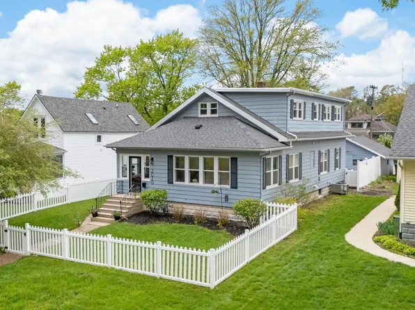 2010 Forres Ave, Saint Joseph, MI 49085