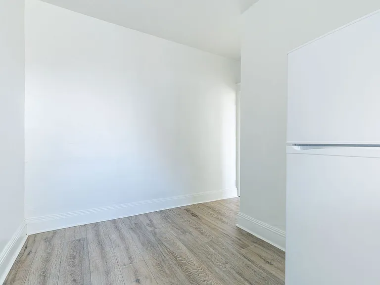 Belmont Place — Photo 53