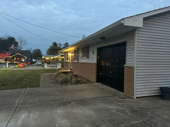 514 Fairview Ave, Beverly, OH 45715