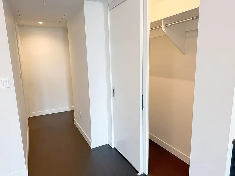 6608 Sussex Ave — Photo 7