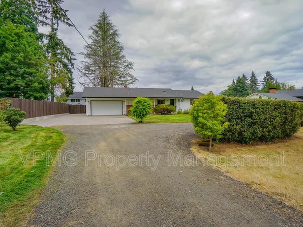 6904 NE 70th St, Vancouver, WA 98661