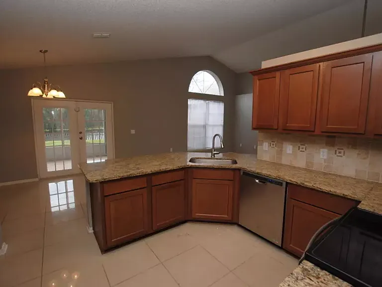 11382 Aston Hall Dr S — Photo 10