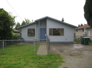 727 N 104th St, Seattle, WA 98133