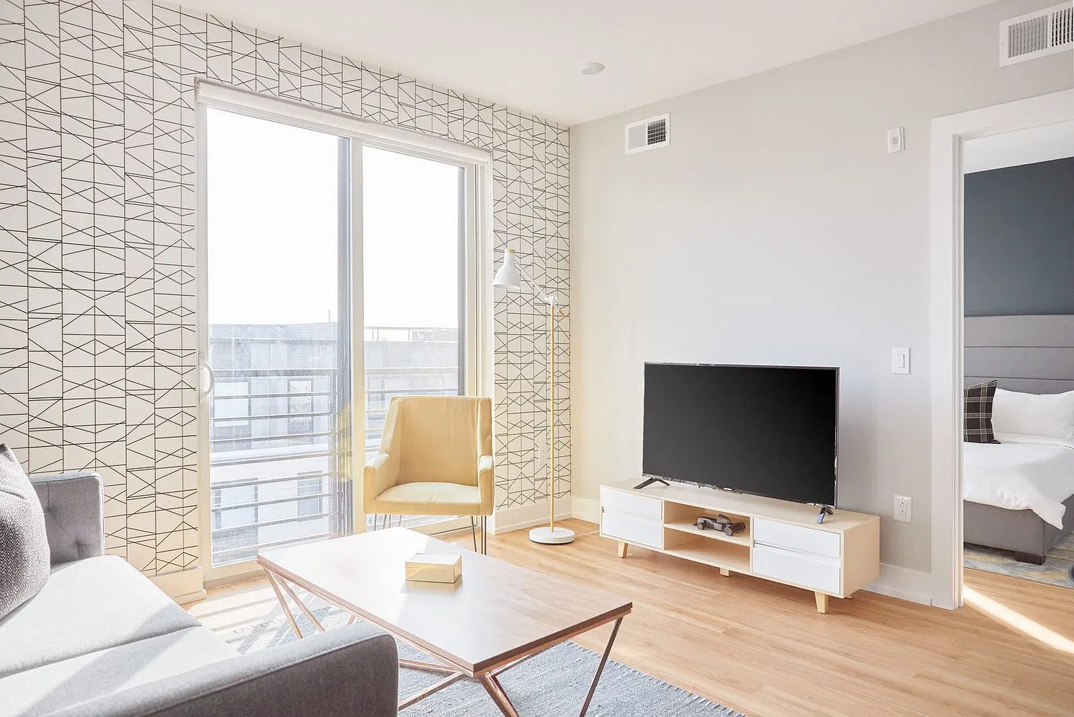 2 bed, 2.0 bath, 828 sqft, $2,891 — Photo 2