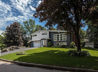 12 Squire Rd, Winchester, MA 01890