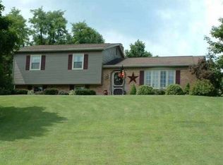 50 Pine Dr, Thompsontown, PA 17094